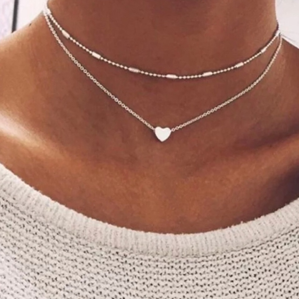 Super cute heart and bead chocker!